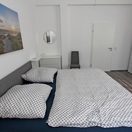Ferienwohnung Mit 3 Schlafraeumen Нойбранденбург Екстериор снимка