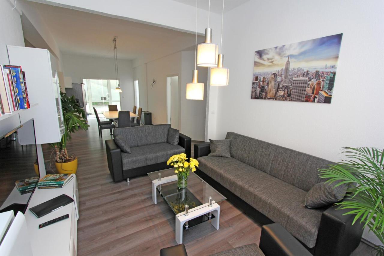 Ferienwohnung Mit 3 Schlafraeumen Нойбранденбург Екстериор снимка