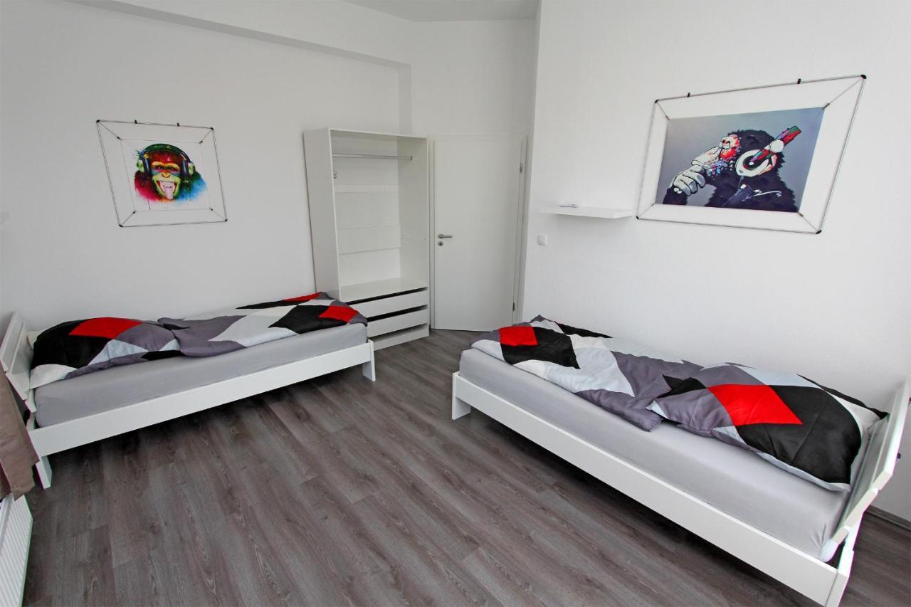 Ferienwohnung Mit 3 Schlafraeumen Нойбранденбург Екстериор снимка