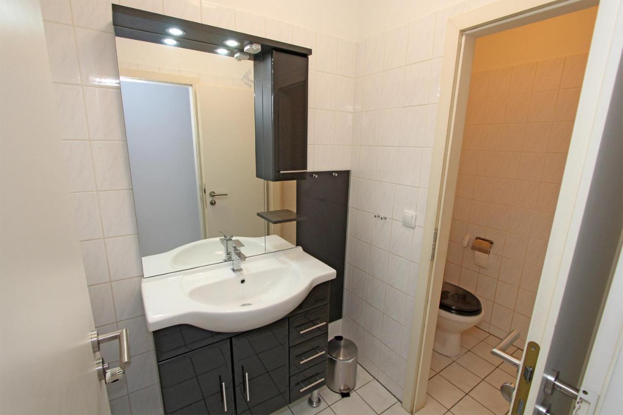 Ferienwohnung Mit 3 Schlafraeumen Нойбранденбург Екстериор снимка